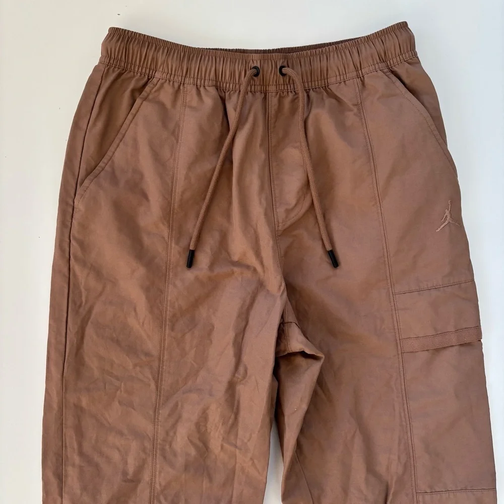 Nike JORDAN Essentials Men's Woven Pants Brown  Casual Athleisure Size Small